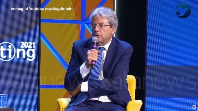 Scene from Afghanistan, Gentiloni: "Una debacle dell'Occidente. Una sfida aperta"