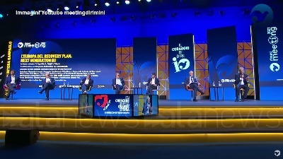 Scene from Afghanistan, Gentiloni: "Una debacle dell'Occidente. Una sfida aperta"