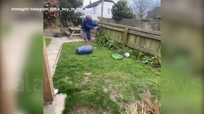 Scene from Undicenne inglese dorme in tenda da 500 notti per beneficenza: il videoracconto