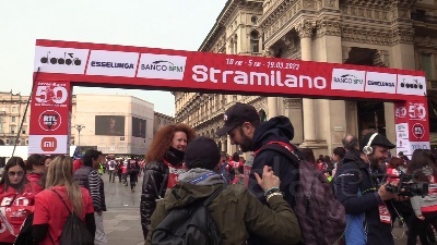 Scene from Stramilano, al via la mezza maratona cittadina