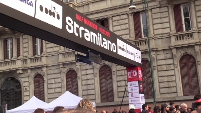 Scene from Stramilano, al via la mezza maratona cittadina