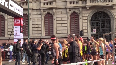 Scene from Stramilano, al via la mezza maratona cittadina