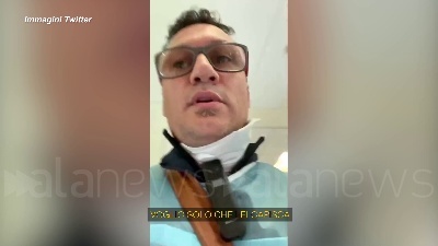 Scene from L'italiano no-vax che ha convinto un malato di Covid a lasciare l'ospedale: Joe muore dopo pochi giorni