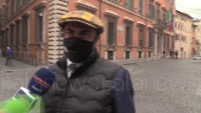 Scene from Speranza, Paragone: "Salvini ha votato fiducia, non può più lamentarsi altrimenti è sbirulino"