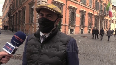 Scene from Speranza, Paragone: "Salvini ha votato fiducia, non può più lamentarsi altrimenti è sbirulino"