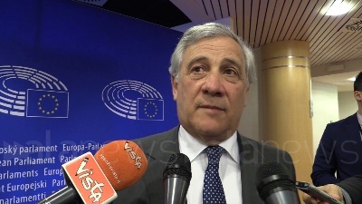 Scene from Tajani: "Ppe alternativo a M5S"