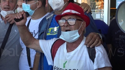 Scene from Whirlpool, lavoratori in corteo da Termini al Mise: "Il tempo corre veloce"