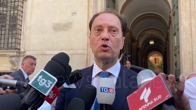 Scene from Governo, Ciriani: "Discorso Draghi ha compiaciuto PD, nessuna concessione a cdx"