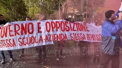 Scene from Roma, anche il PD contestato dagli studenti in protesta: "Non strumentalizzateci per consenso"