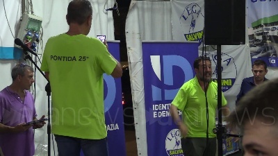 Scene from Open Arms, Salvini contro Richard Gere: "Apra le sue ville e ospiti i migranti a spese sue"