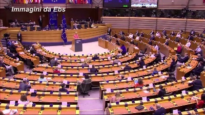 Scene from Migranti, Von der Leyen: "Tutta Europa deve fare sua parte"