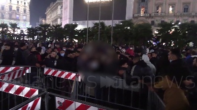 Scene from Capodanno, ragazze molestate a Milano durante i festeggiamenti