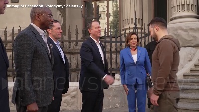 Scene from Ucraina, Pelosi a Kiev: "La vostra battaglia è per tutti, qui per dirvi grazie"
