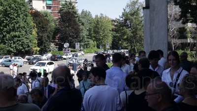 Scene from Funerali Luis Suarez: centinaia i presenti a Milano