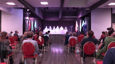 Scene from Comunali Torino, i candidati incontrano i sindacati: "Lavoro priorità"