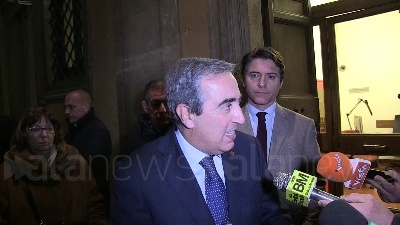 Scene from Gregoretti,Gasparri: "Posso votare e per me documenti bastano"