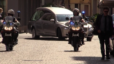 Scene 326-403