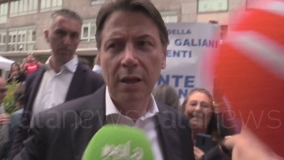 Scene from Reddito di cittadinanza, Conte: "Non fa concorrenza a chi cerca lavoro"