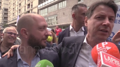 Scene from Reddito di cittadinanza, Conte: "Non fa concorrenza a chi cerca lavoro"