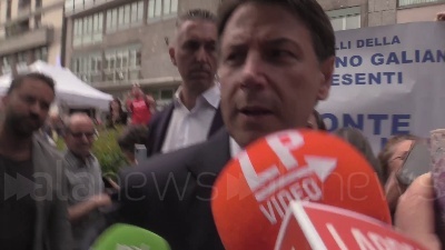 Scene from Reddito di cittadinanza, Conte: "Non fa concorrenza a chi cerca lavoro"