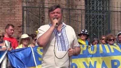 Scene from Putin con falce e mani insanguinate: flashmob ucraini a Roma