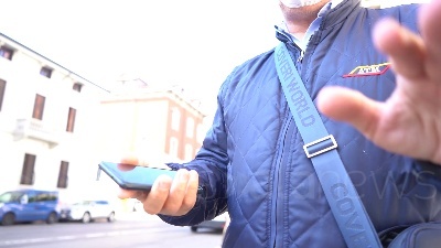 Scene from Green Pass , a Milano agende piene nelle farmacie per i tamponi
