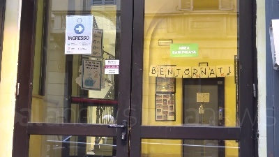 Scene from Scuola, si torna in classe a Milano: "I nostri figli non vedevano l'ora"