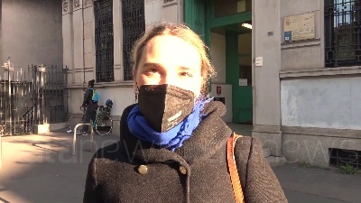 Scene from Scuola, si torna in classe a Milano: "I nostri figli non vedevano l'ora"