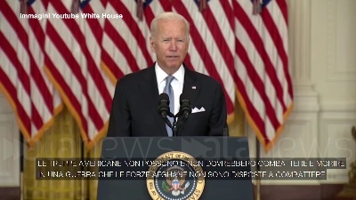 Scene from Afghanistan, Biden: "Gli americani non devono morire in una guerra che a Kabul non combattono"