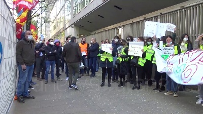 Scene from Alitalia, protesta lavoratori in Regione Lombardia: "Calpestati nostri diritti"