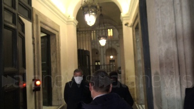 Scene from Governo, Spadafora: "Tutti possono ancora compiere un gesto di responsabilità"