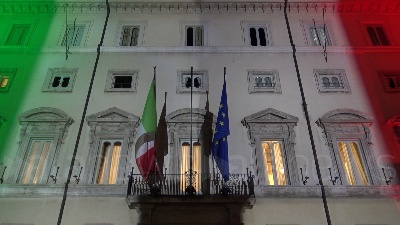 Scene from Governo, Spadafora: "Tutti possono ancora compiere un gesto di responsabilità"