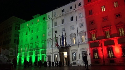 Scene from Governo, Spadafora: "Tutti possono ancora compiere un gesto di responsabilità"