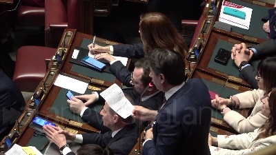 Scene from Ucraina, Conte a Meloni in aula: "Lei sta portando l'Italia in guerra"