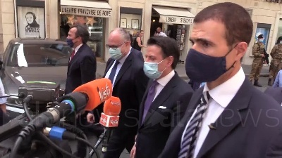 Scene from Conte a piedi in Senato: "Autostrade? Altro dossier ricondotto alla ragione"