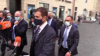 Scene from Conte a piedi in Senato: "Autostrade? Altro dossier ricondotto alla ragione"