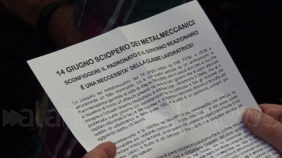 Scene from Sciopero metalmeccanici, a Milano Bentivogli e Landini