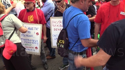Scene from Sciopero metalmeccanici, a Milano Bentivogli e Landini