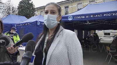 Scene from Covid, all'Ospedale Niguarda di Milano chiamate per errore 300 persone in più per il vaccino