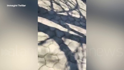 Scene from Ucraina, russi sparano per disperdere la folla a Kherson