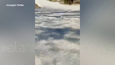 Scene from Ucraina, russi sparano per disperdere la folla a Kherson