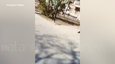 Scene from Ucraina, russi sparano per disperdere la folla a Kherson