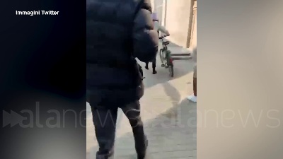 Scene from Ucraina, russi sparano per disperdere la folla a Kherson