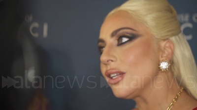 Scene from Cinema, Lady Gaga a Milano per la première di House of Gucci