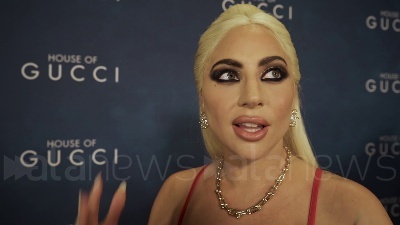 Scene from Cinema, Lady Gaga a Milano per la première di House of Gucci