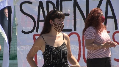 Scene from Coronavirus, Gli studenti mettono "La Sapienza sotto processo"