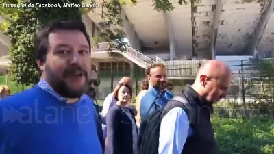 Scene from Stadio Flaminio abbandonato, Salvini: "Virginia, vieni a far due passi qui"