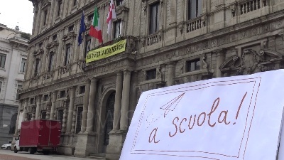 Scene from Scuola, lettera alle istituzioni: "Stanchi delle prese in giro, garantire futuro al Paese"