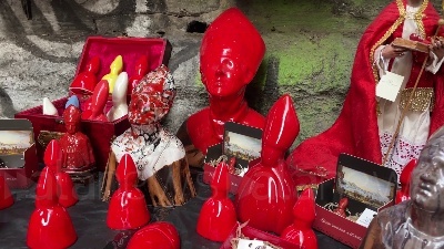 Scene from Napoli, San Gregorio incontra San Gennaro: festa popolare dedicata al patrono