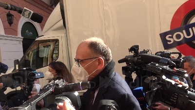 Scene from Alleanza PD M5s, Letta: "Incontro con Conte? Abbiamo iniziato a parlare di futuro"